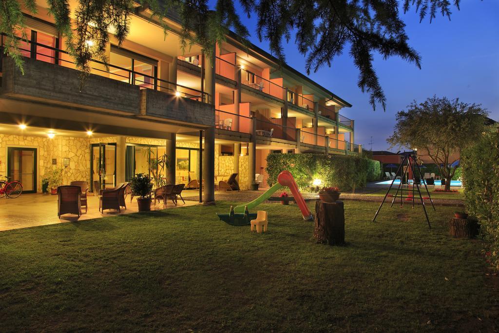 Residence Spiaggia D'Oro Desenzano del Garda Dış mekan fotoğraf