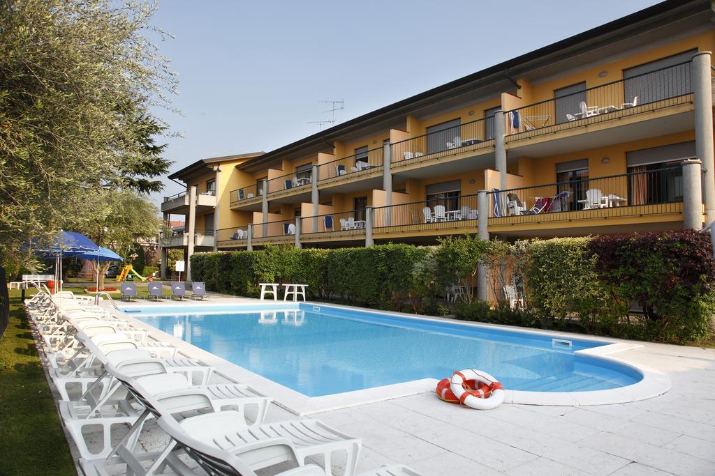 Residence Spiaggia D'Oro Desenzano del Garda Dış mekan fotoğraf