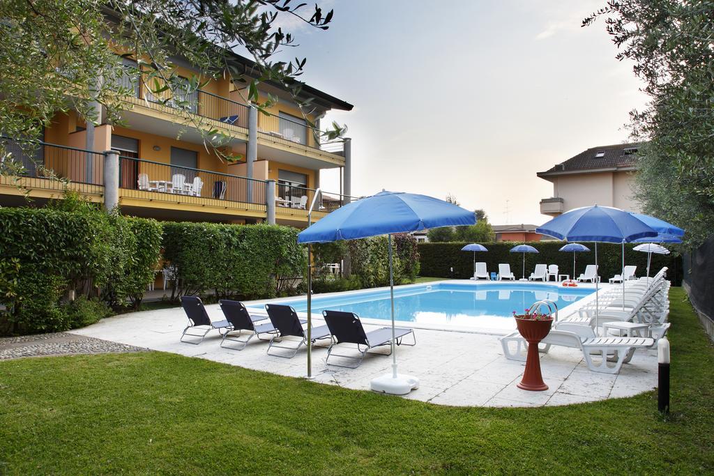 Residence Spiaggia D'Oro Desenzano del Garda Dış mekan fotoğraf