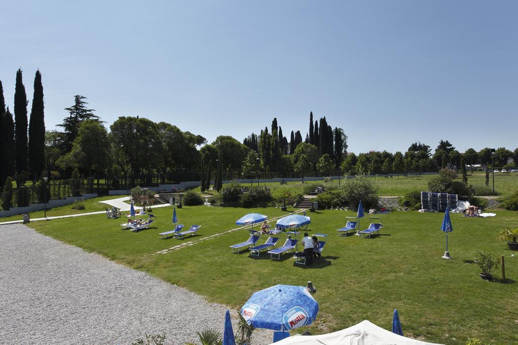 Residence Spiaggia D'Oro Desenzano del Garda Dış mekan fotoğraf