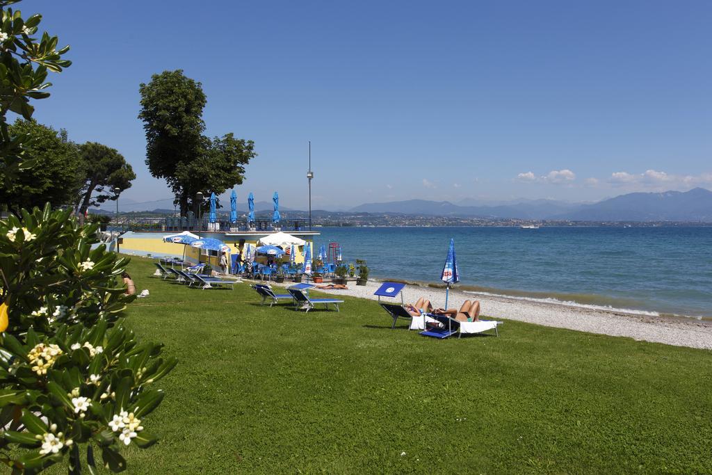Residence Spiaggia D'Oro Desenzano del Garda Dış mekan fotoğraf