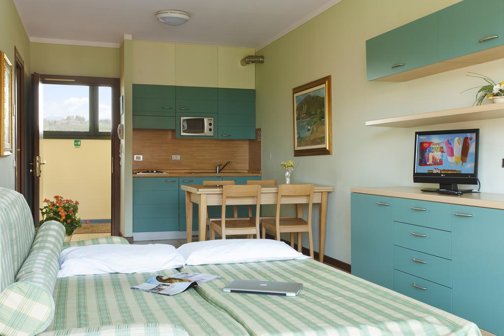 Residence Spiaggia D'Oro Desenzano del Garda Dış mekan fotoğraf